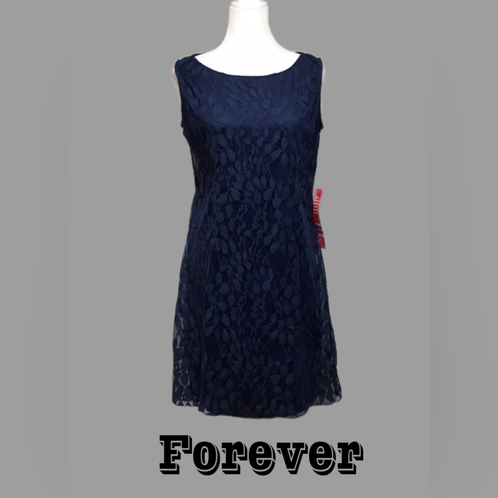 NWT Forever Blue Lace Dress, Vine Pattern, Pull-Over, Size Large‎
